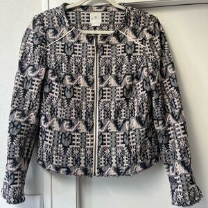 Elegant Women's Textured Blazer